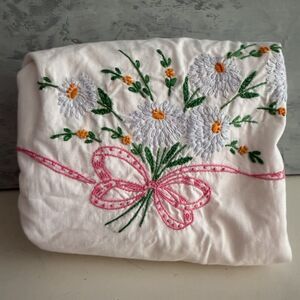 Vtg Embroidered Floral Pillowcases King Cottagecore Farmhouse Cotton Set Bows